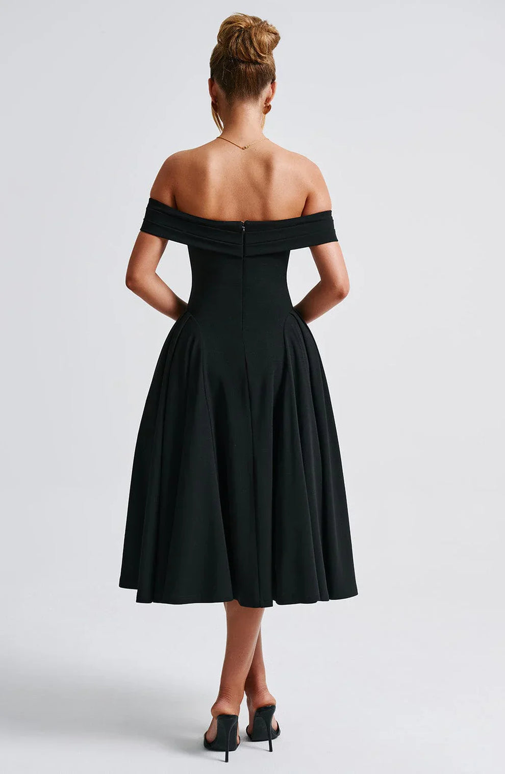 BÉLLEBOUTIQUE Elegant Mini Dress