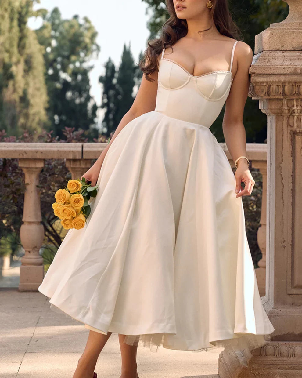 BÉLLEBOUTIQUE Arela Midi Dress