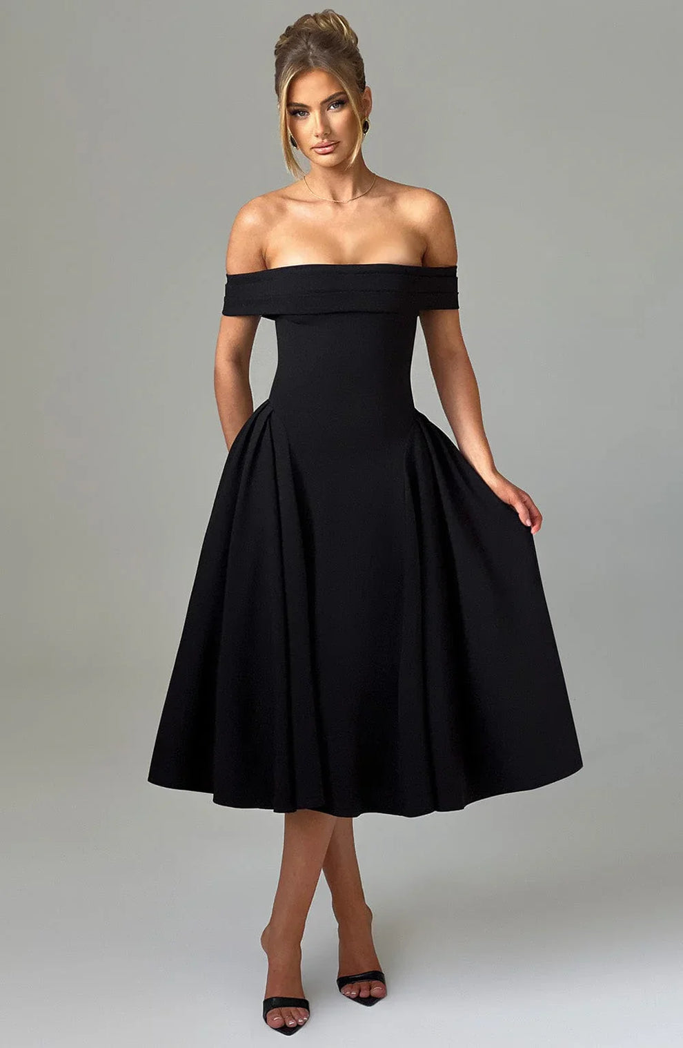 BÉLLEBOUTIQUE Elegant Mini Dress