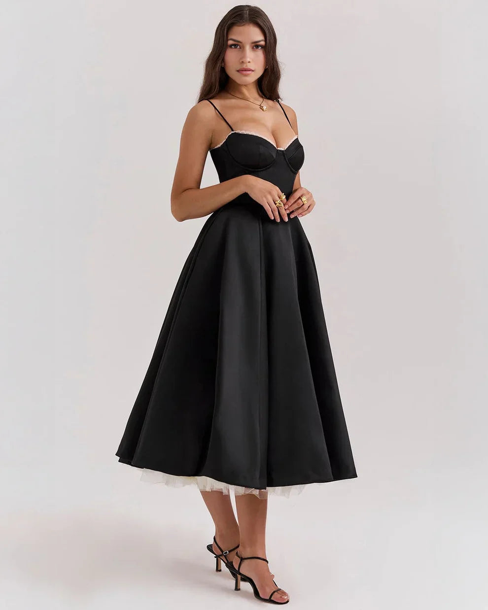 BÉLLEBOUTIQUE Arela Midi Dress