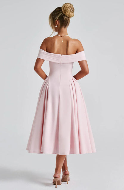 BÉLLEBOUTIQUE Elegant Mini Dress