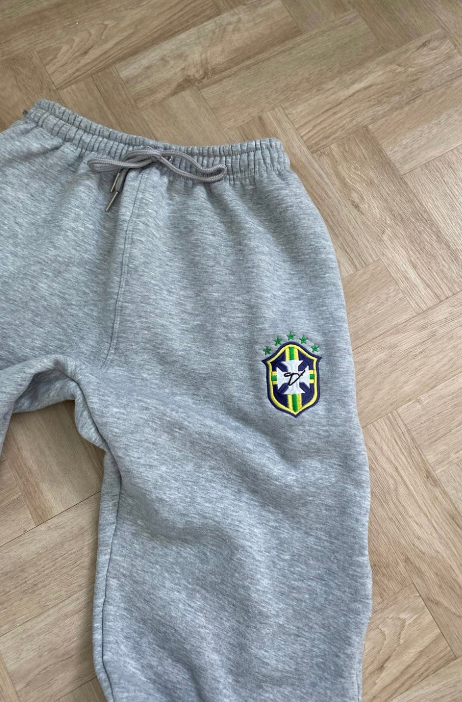 ,,BRAZIL“ GREY TRACKSUIT (UNISEX)